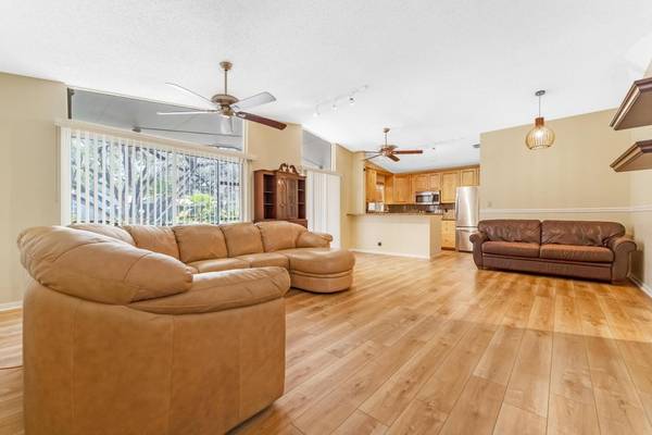 $400,000 / 3br - 1502ft2 - $400,000 3 Bed 2Bath Villa - 22295 Timberly Dr, Boca Raton, FL  33428 (Boca Raton)64049278576258123