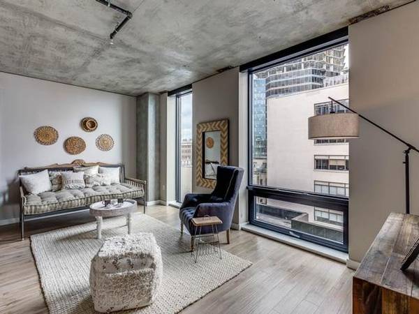 $1,848 / 1br - 426ft2 - Exposed Ceilings, 24-hour Valet Parking, Custom Cabinetry (Steps Away From The Pike Place Market & All Seattle Gem)63850637703555120