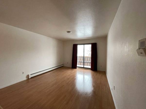$1,327 / 1br - 750ft2 - Window Coverings, Pets Allowed, On-Site Management (1046 W 26th Ave, Anchorage, AK)63991792243842122