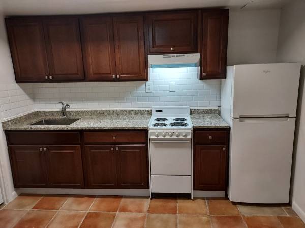 $700 / 1br - 0600ft2 - Camina hasta el National Harbor y los Tanger Outlets (Oxon Hill)63611882286467123