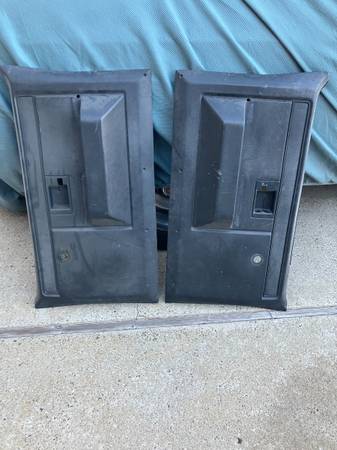 DOOR PANEL 1