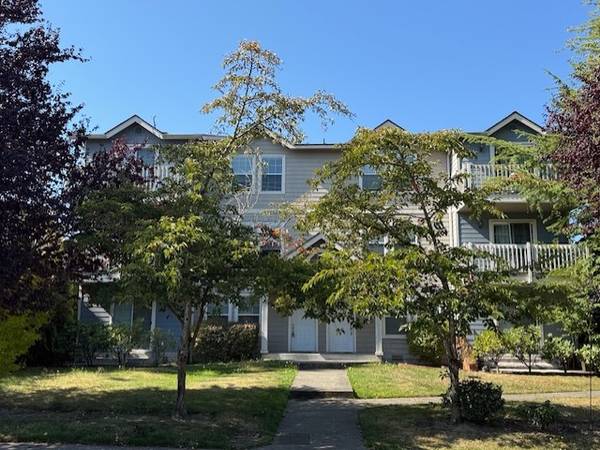 $2,150 / 2br - 1150ft2 - SPACIOUS 2 BED, 1.5 BATH APARTMENT FOR RENT IN EVERETT W EASY COMMUTE (Everett, Seattle, Mukilteo, Lynnwood)63850755275395120