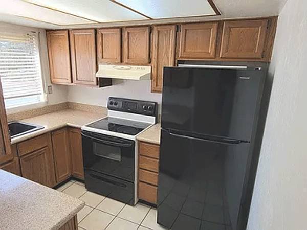 $980 / 2br - 💗 Welcome To Lovely Garden Style 2 Bed/ Bath (Phoenix, AZ)64024822064130121