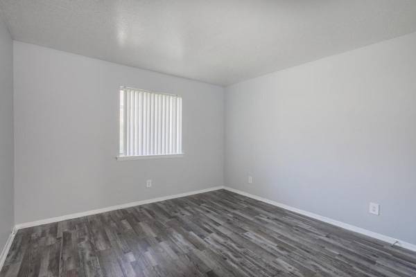 $1,135 / 1br - 646ft2 - Ahora mostrando 1 BR/1 BA recién renovado, ¡un mes gratis! (Euless/Bedford)63796327668097121