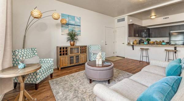 $1,725 / 2br - 1045ft2 - Wanting a spacious home? Come check out our floorplans today! (Meridian)63794945688707122