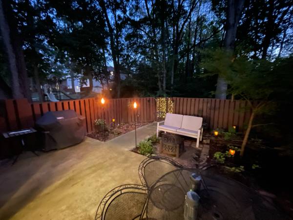 $1,200 / 3br - Housemate wanted for renovated Reston townhouse (Reston)64040361594755123