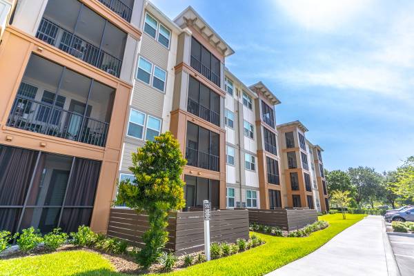 $1,785 / 1br - 777ft2 - ¡Sección 8 Disponible! Servicios Increíbles, Acceso a Ascensor (Viera)63823721646849120