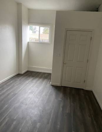 Spacious room for rent in Downtown Hayward 1