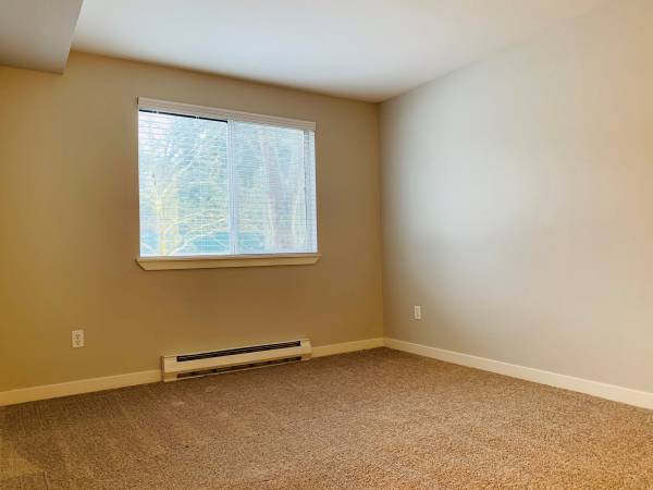 $2,065 / 1br - 708ft2 - **4 WEEKS OFF**1br - 708ft^1 - #H148-Updated & Spacious 1BD/1BA (Redmond)63929301025538124