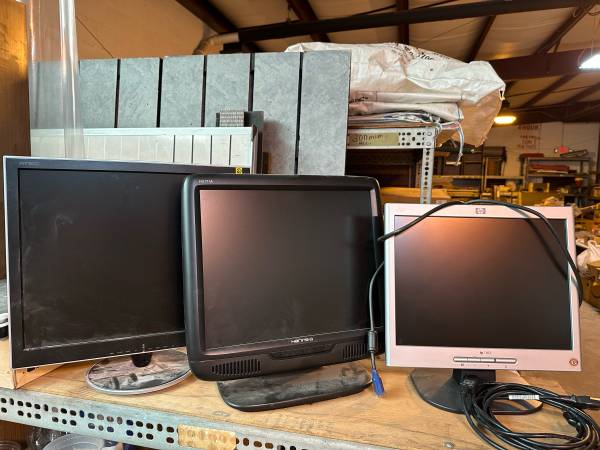 Flat screen monitors 1