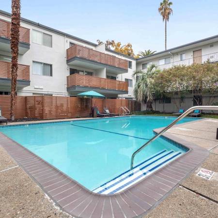 $3,401 / 2br - 875ft2 - 2/BD 1/BA, Dishwasher, Swimming Pool (redwood city)63657542067457120