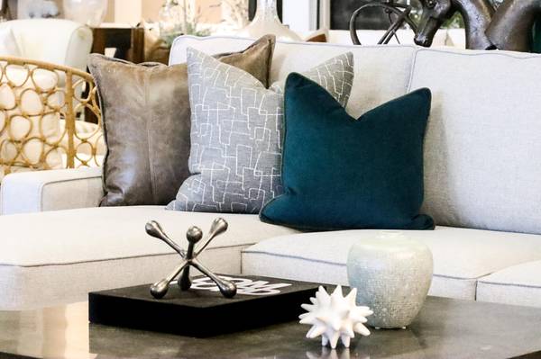 CUSTOM MADE PILLOWS! HUNDREDS OF FABRICS TO CHOOSE FROM! 1