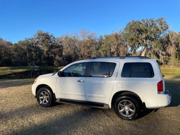 2012 Nissan Armada 1