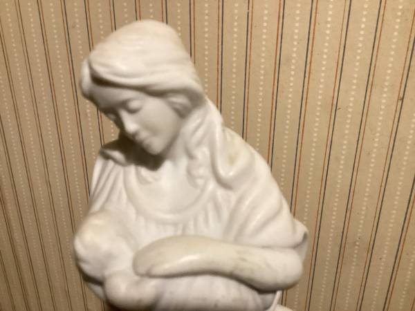 Madonna Statue White Porcelain 1