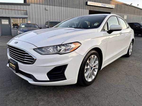 2020 *Ford* *Fusion *SE 4dr Sedan* White - $14,995 (Urban Motors)63619483291907122