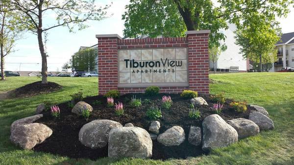 $1,520 / 2br - 1118ft2 - Ample parking! Secured-access buildings!  Convenient location! (Tiburon View)64021009957378120