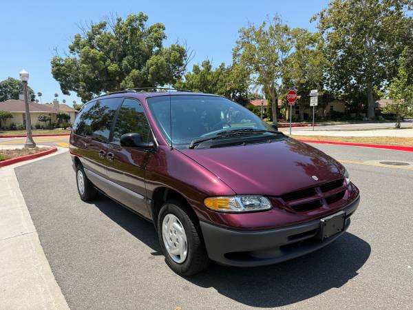 2000 Dodge Grand Caravan - $4,800 (Glendale)63623879415169121
