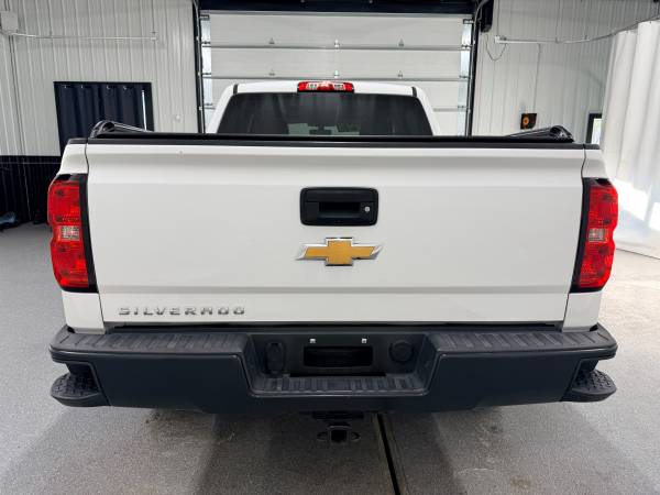 2016 Chevrolet Silverado 1500 4dr - Photo 5