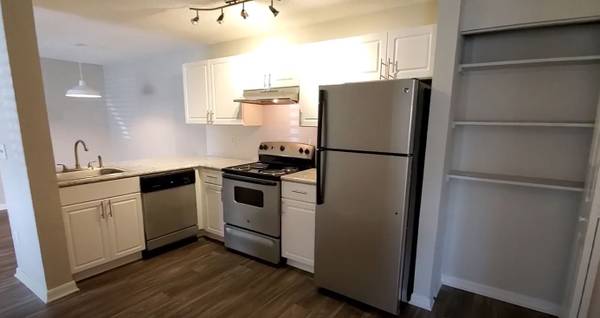 $1,628 / 2br - 890ft2 - 1,2 and 3 bedroom apartments avaialble!!! (melbourne)63823722641281122