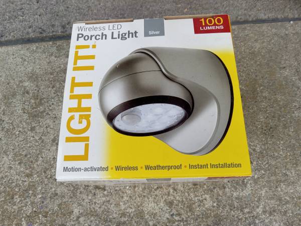 Wireless LED Porch Light 1