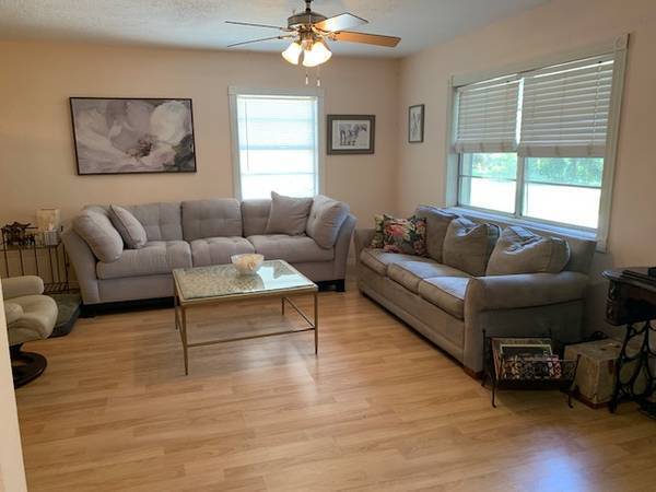 $900 / 3br - 1800ft2 - **Sin atascos de tráfico** Habitación amueblada con servicios incluidos (Tampa)63976137231107124