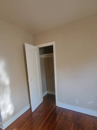 $1,900 / 1br - 750ft2 - 1+ habitación dúplex (West Adams)63998153357186124