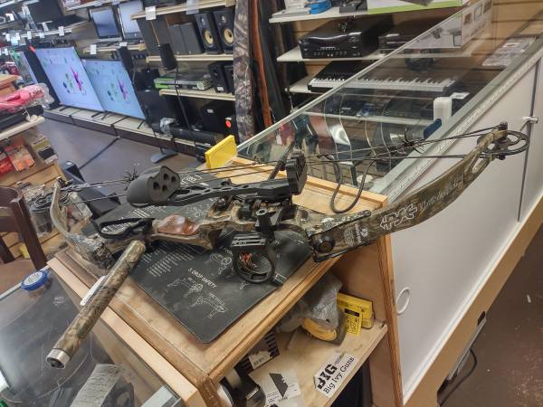 PSE Thunderbolt Bow RH (39205-1) 1