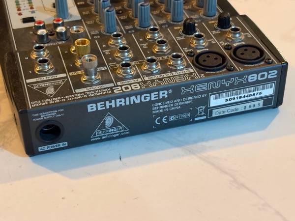 Behringer Xenyx 802 8-Input Mixer — with Power Supply - musical
