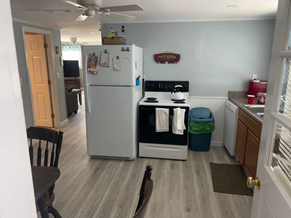 $1 / 3br - Descuento en Seabrook Beach NH del 6 al 13 de agosto y septiembre (Seabrook 147/Franklin De particular a particular/Festivales de mariscos de Hampton)63656245225475124