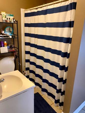 $1,100 / 2br - 2 Bedroom apt with fenced yard and private deck (Ritter Park)63989521151875122