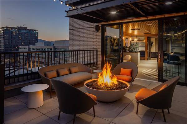 $2,235 / 1br - 573ft2 - La comunidad más nueva de Slabtown: lavadora/secadora, terrazas privadas, hornos de gas (NW Portland)63672530127491124