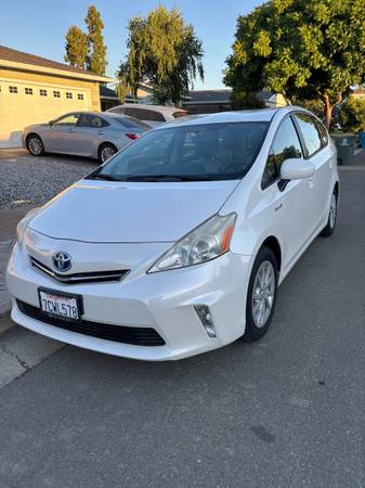 2014 Toyota Prius v Hybrid Wagon - $15,999 (cupertino)63654704598915122