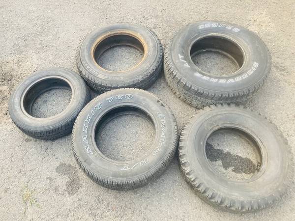 Random Single Tires 1