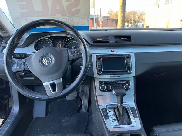 2009 VW CC - UN SOLO DUEÑO - 2.0L TURBO - TRACCIÓN DELANTERA - SEDÁN DE 4 PUERTAS - NEGRO - $6,200 (WINCHESTER)63618641010689121