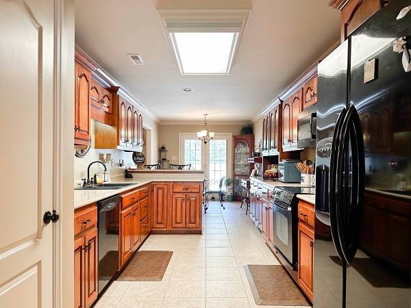 $1,350 / 3br - 1941ft2 - Modern 3BR 2BA in Prime Cedar Grove Location! (Decatur, AL)63490926249857122