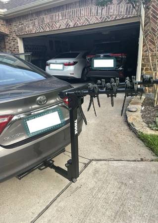 Thule Hitch Rack 4 bikes Swivel 1