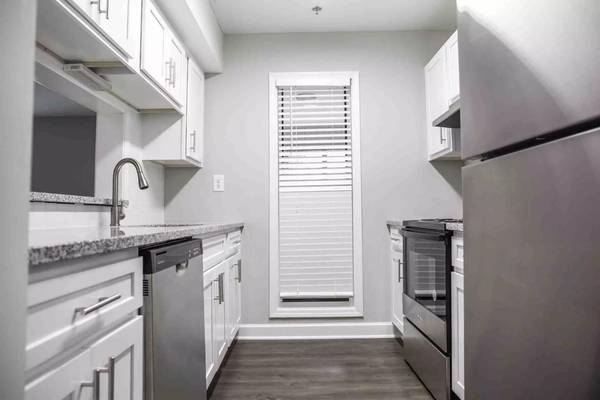 $992 / 1br - 770ft2 - Un Nuevo Día, Un Nuevo Comienzo: ¡Tu Hogar Ideal Te Espera! (Decatur)63963857926019124