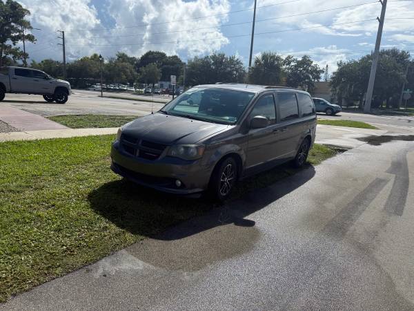 2018 Dodge Caravan 1