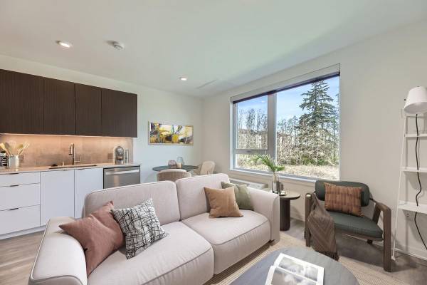 $2,225 / 1br - 687ft2 - Ample Garage Parking, Co-Working Spaces, Hard Surface Countertops (Lynnwood, WA)63929302629891123