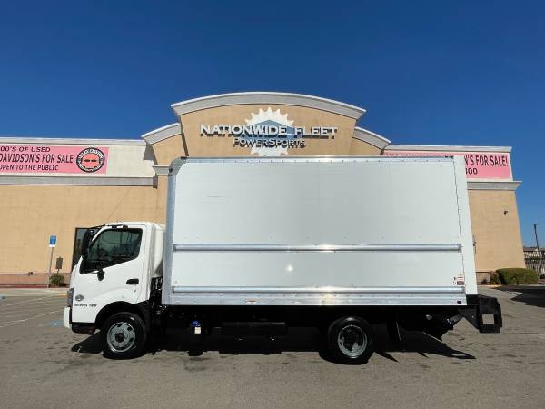 2017 Hino 155 Turbo Diesel 16 Foot Box Truck with Lift Gate Ready For - $25,900 (Lathrop)63612973731715121