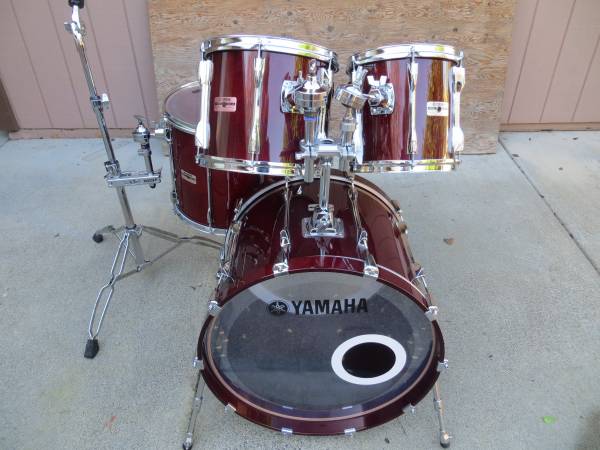 Yamaha Recording Custom Drum Kit 1
