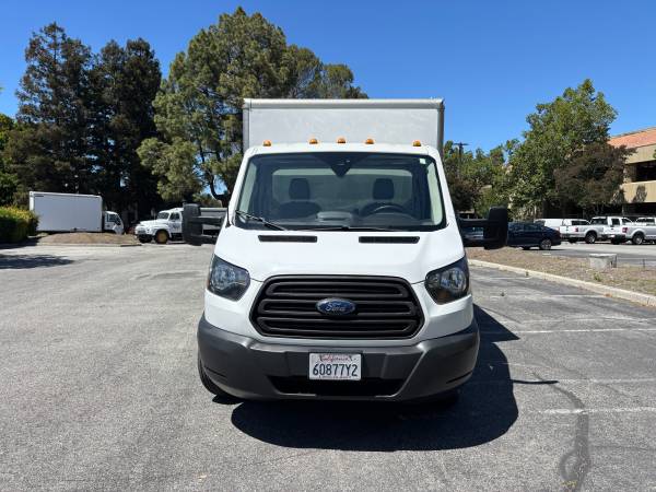 2019 Ford Transit 350 HD - Photo 2