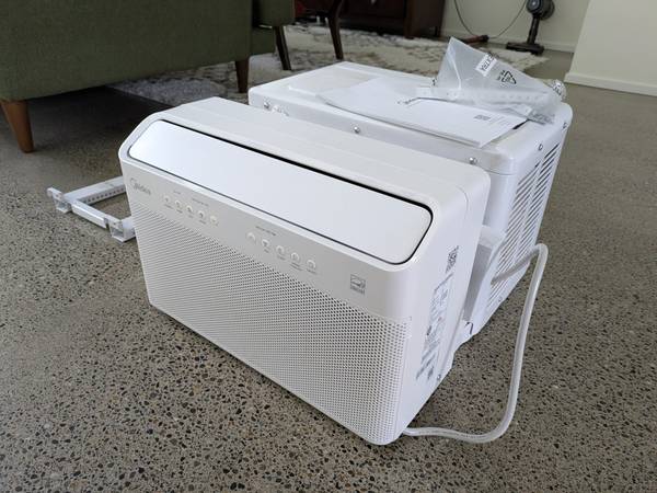 Midea AC Window Unit 1