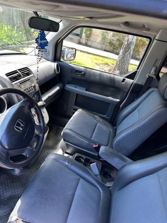 2004 Honda element runs great - $2,200 (fairfield / vacaville)63470586649985123