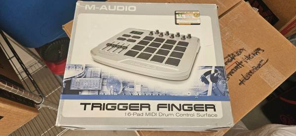 M-Audio Trigger Finger - MIDI Drum Control Surface 1