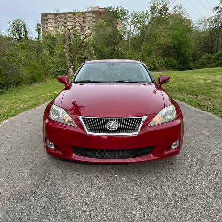 2009 Lexus is250 awd - $8,900 (Nashville)63621650637955121