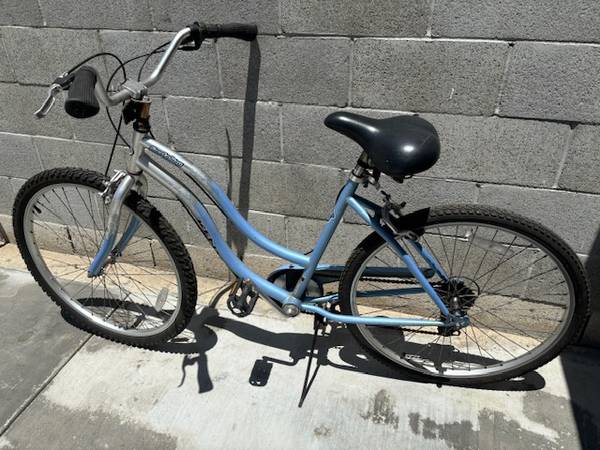 26'' Kent Siesta Hey 7 speed needs adjust gears $40 1