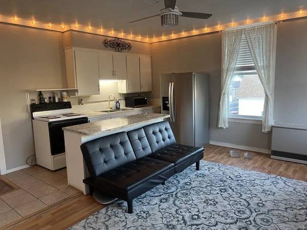 $1,600 / 1br - 1 Bedroom –  Available October 1st – Milton, NH (Milton)63932055588611120