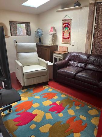 $2,500 / 2br - 800ft2 - 2 bedroom house, off of Upper Ranchitos Road (Taos - Upper Ranchitos)63659798172033120