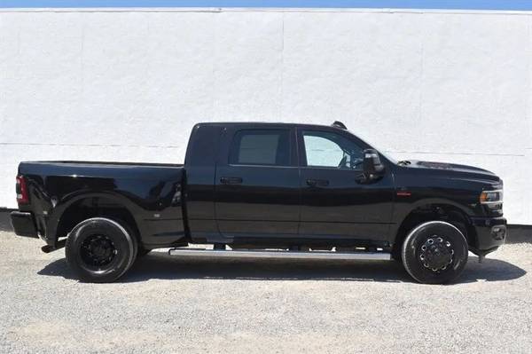 2023 RAM 3500 Mega Cab - Photo 6